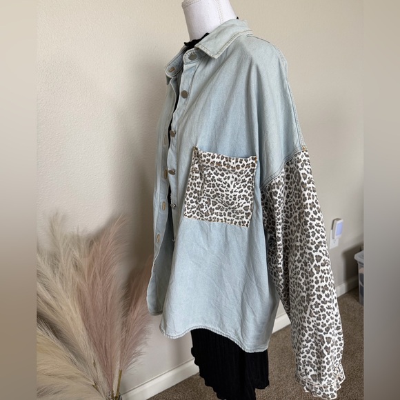 Light Blue Denim Oversized Leopard design Jacket - Picture 8 of 11